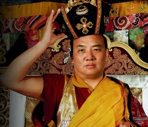 16th Karmapa with the Black Crown